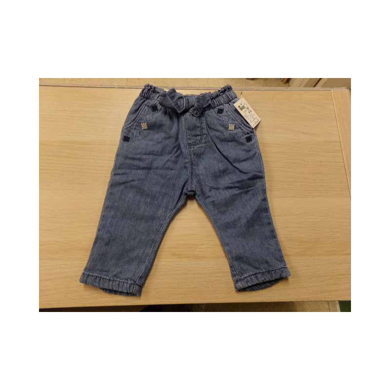 Vaquero Zara talla 3-6 meses. Segunda mano