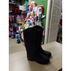Botas de agua negra N 33. Segunda mano