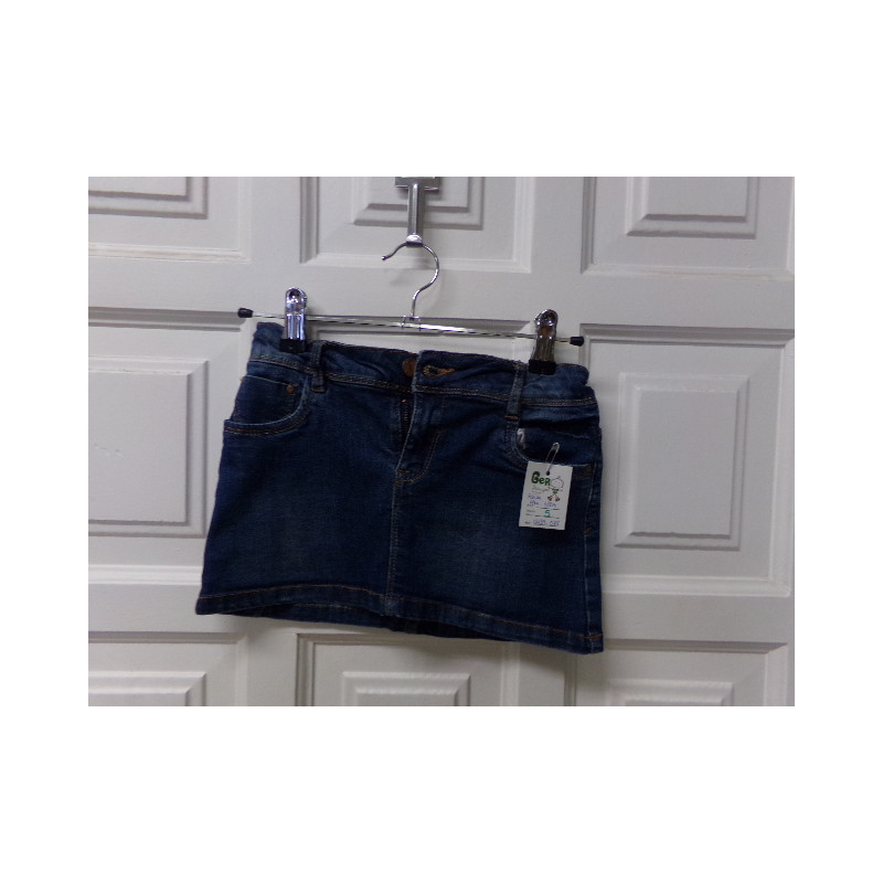Falda vaquera talla 7-8 años. Segunda ano