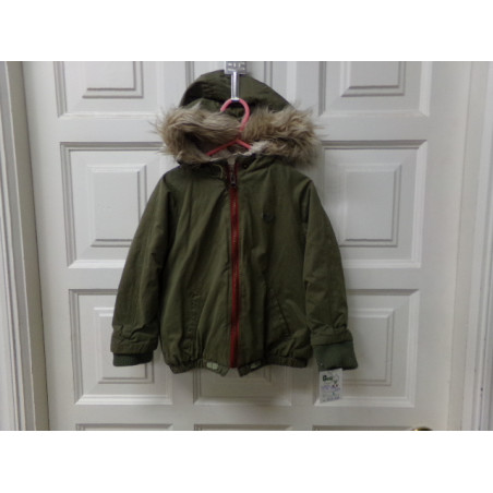 Cazadora miitar Zara talla 2-3 años. Segunda mano