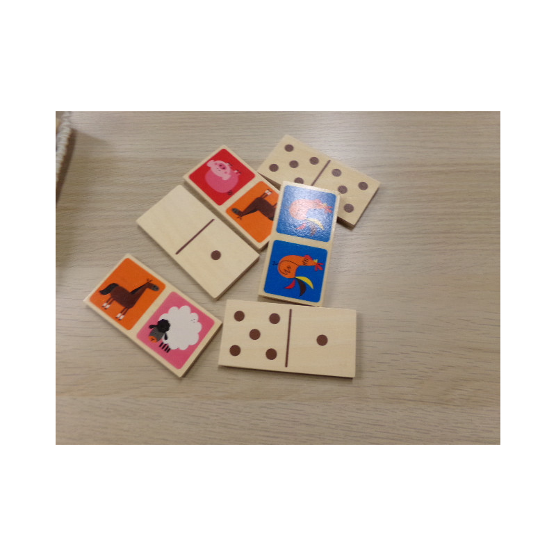 Dominó de madera. Segunda mano