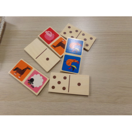 Dominó de madera. Segunda mano