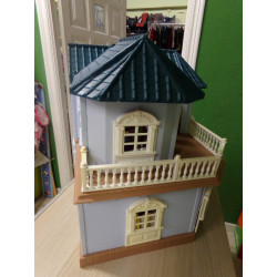 Casa de muñecas Amanda. Segunda mano