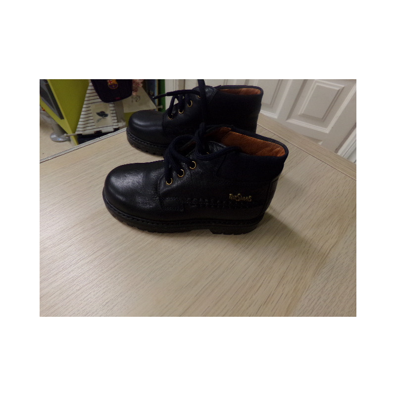 Botas azul marino N 25. A estrenar