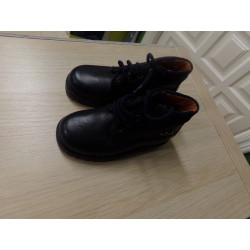 Botas azul marino N 25. A estrenar