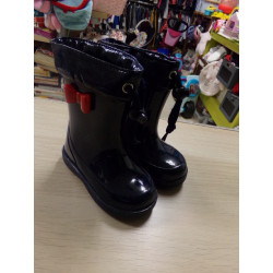 Bota IGOR N 23. Segunda mano