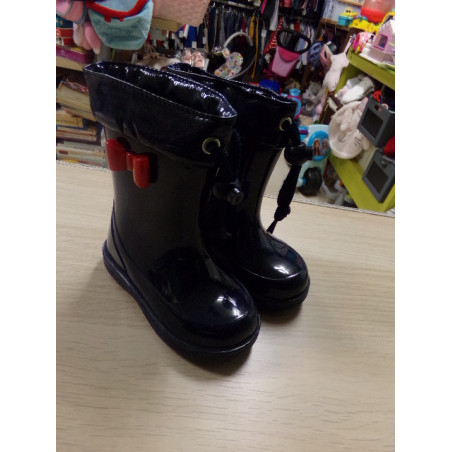 Bota IGOR N 23. Segunda mano