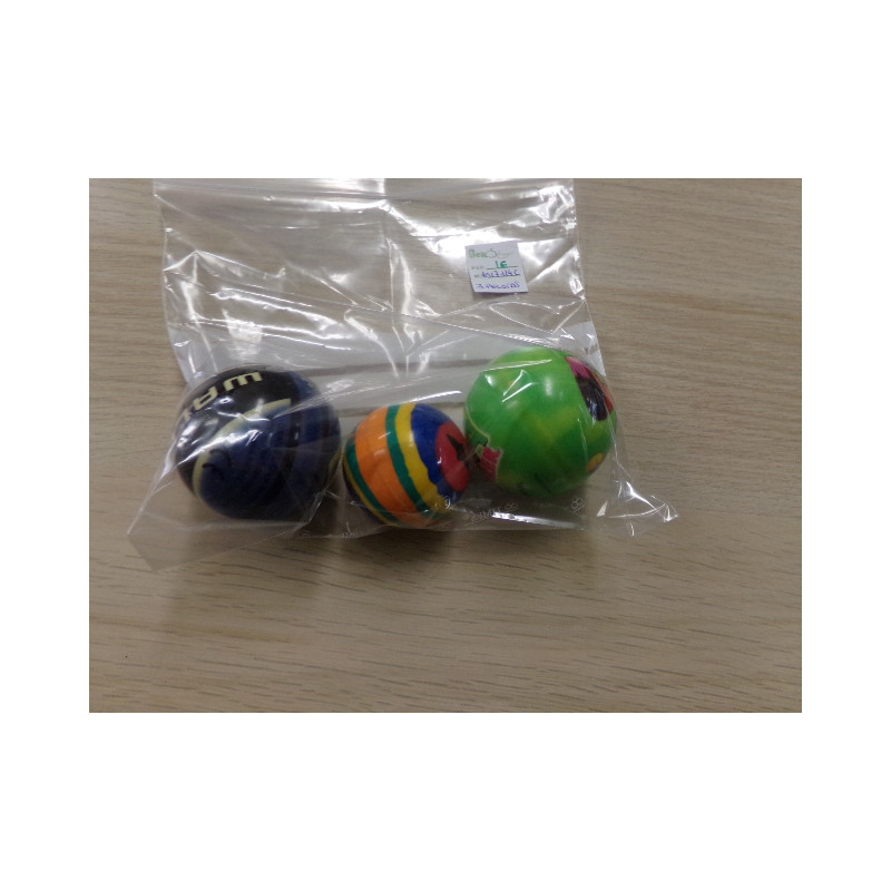 3 Pelotas. Segunda mano